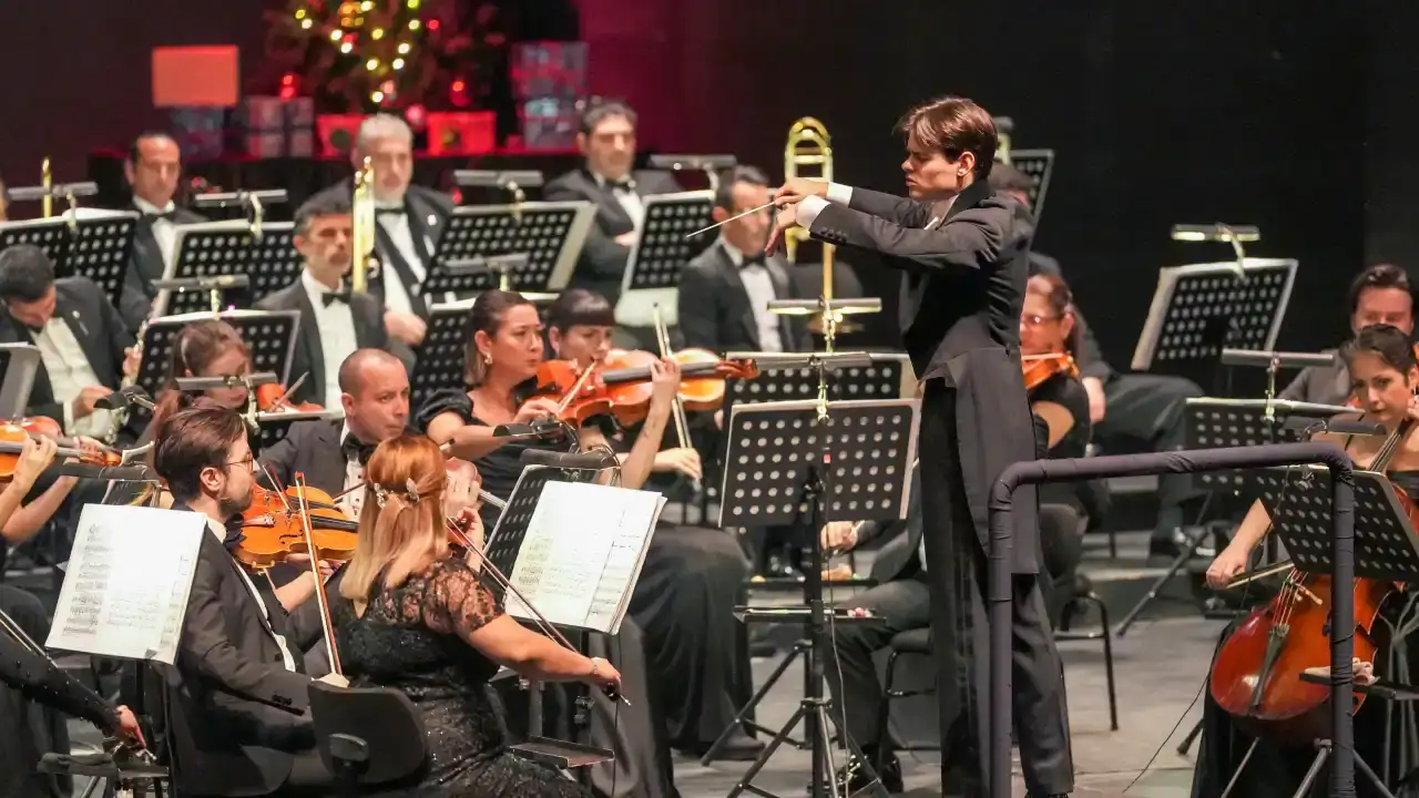 Antalya DOB Yılbaşı Konseri Müzik Ziyafeti Sunacak 5